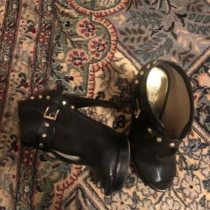 MK booties size 36.5